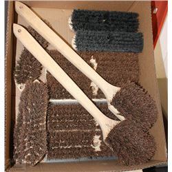 LARGE BOX OF ASSORTED BRUSHES AND HEADS ON CHOICE