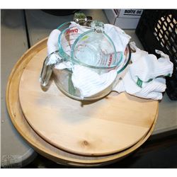 3 PYREX MEASURING CUPS WITH WOOD LAZY SUSAN AND
