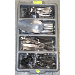 CUTLERY TRAY WITH CONTENTS
