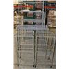 Image 1 : 9 ASSORTED SIZE METRO RACKS NO WHEELS