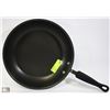Image 1 : KITCHEN AID 12.5" SKILLET
