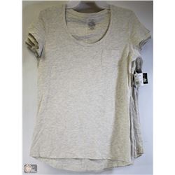 LOT OF 8 LADIES T-SHIRTS SIZE XXLARGE