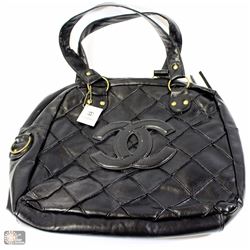 REPLICA CHANEL PURSE WITH BLACK LOGO