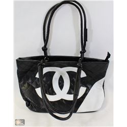 REPLICA CHANEL PURSE WITH WHITE LOGO