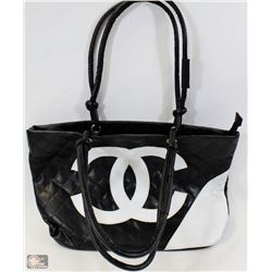 REPLICA CHANEL PURSE WITH WHITE LOGO