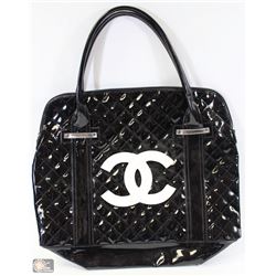 REPLICA CHANEL LARGE TOTE