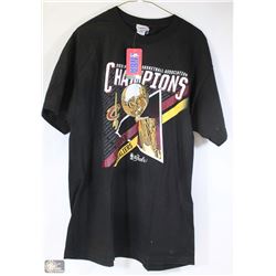 2016 BASKETBALL CHAMPIONSHIP T-SHIRT SIZE LARGE