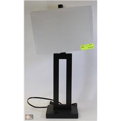 DECORATIVE ANTIQUE BRONZE LAMP