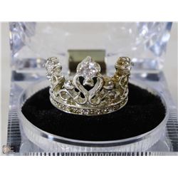 925 SILVER CROWN JEWELED RING SIZE 7