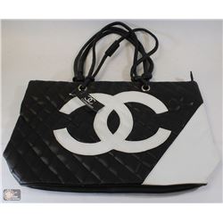 REPLICA CHANEL PURSE WITH LARGE WHITE LOGO