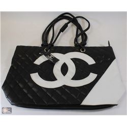 REPLICA CHANEL PURSE WITH LARGE WHITE LOGO