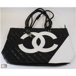 REPLICA CHANEL PURSE WITH LARGE WHITE LOGO