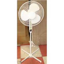 12" OSCILLATING FLOOR FAN - WHITE