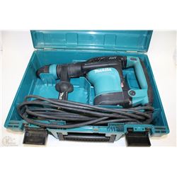 MAKITA AVT HAMMER DRILL HM0871C WITH BIT