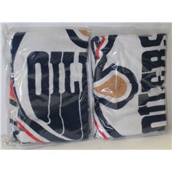 BOX W/2 OILERS TOWELS
