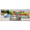 Image 1 : FLAT OF VINTAGE TOY CARS AND TRUCKS