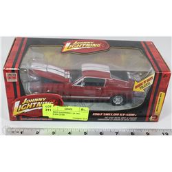 JOHNNY LIGHTNING 1:24 1967 SHELBY GT500