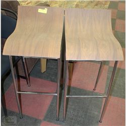 DESIGNER METAL & WOOD BAR CHAIRS