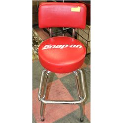 SNAP ON STOOL