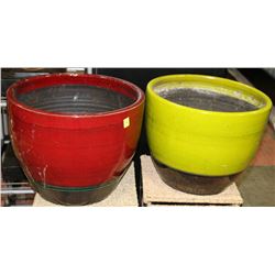GREEN AND BROWN PLANTER SET