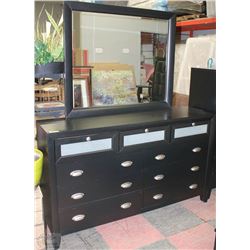 9 DRAWER WOOD DRESSER W/FULL BEVELED