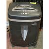 Image 1 : PAPER SHREDDER