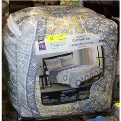 KING SIZE REVERSIBLE COMFORTER SET