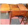 Image 1 : VINTAGE WOOD SEWING MACHING TABLE
