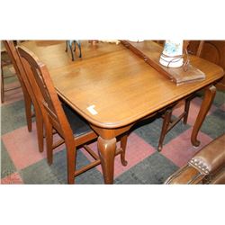 OAK DINING ROOM TABLE, 4 CHAIRS WITH SIDE BOARD