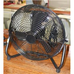 BLACK FAN ON CHOICE