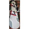 Image 1 : BURTON SNOWBOARD WITH BINDINGS AND CASE