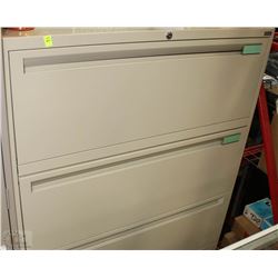 METAL 4 DRAWER FILING CABINET NO KEYS