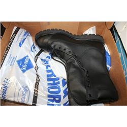 MATTERHORN CSA APPROVED WORK BOOTS SIZE 9.0W