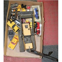 FLAT OF VINTAGE DIE CAST CARS