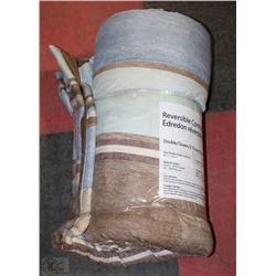 QUEEN SIZE REVERSIBLE COMFORTER