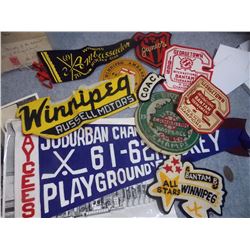LOT OF ASSORTED VINTAGE HOCKEY MEMORBILA BADGES - "WINNEPEG AMBASSADORS" AND MORE 1960'S TO 1970'S