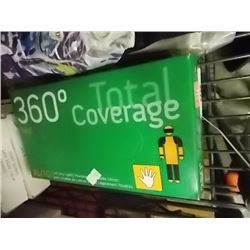 BOX OF VINYL GLOVES - X-LARGE