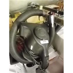 VACUMN HIGH POWERED - 12 VOLT - AND ATTACHMENTS