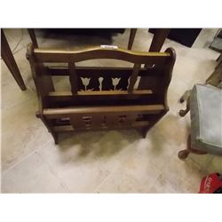 WOOD MAGAZINE HOLDER