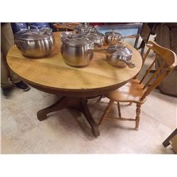 ANTIQUE KITCHEN TABLE - 42" DIA  X 30" TALL