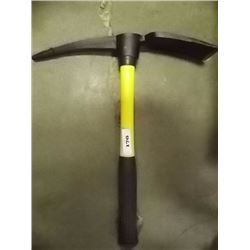 PICK - 1 ½ LB - NEW - FIBRE GLASS HANDLE - G000052