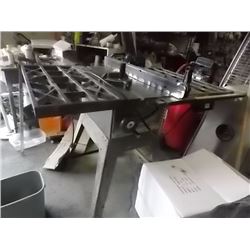 CRAFTSMAN 10" CONTRACTORS TABLE SAW - 1.5HP MOTOR