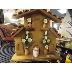 RUSTIC WOOD COUNTRY HOME / COTTAGE - KEY HOLDER