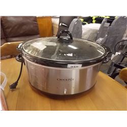 CROCK POT SLOW COOKER