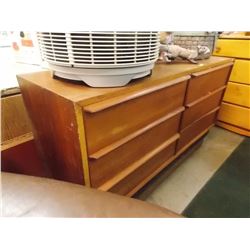 VINTAGE DRESSER - 6 DRAWER