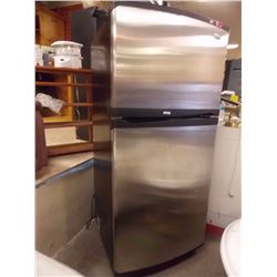 FRIDGE - WHIRLPOOL 2 DOOR STAINLESS STEEL - WORKING