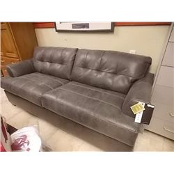 NEW CHESTERFIELD-"BENCHCRAFT"