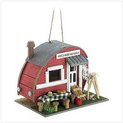 Vintage Trailer Birdhouse
