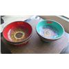 Image 1 : Pair: Decorative Lacquered Wooden Bowls - Mottled Aqua, Red