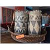Image 1 : 2 Woven Backpack Baskets, 1 Round Woven Basket